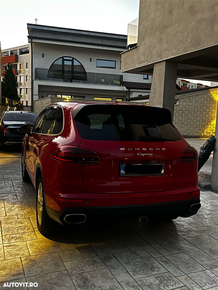 Porsche Cayenne - 2