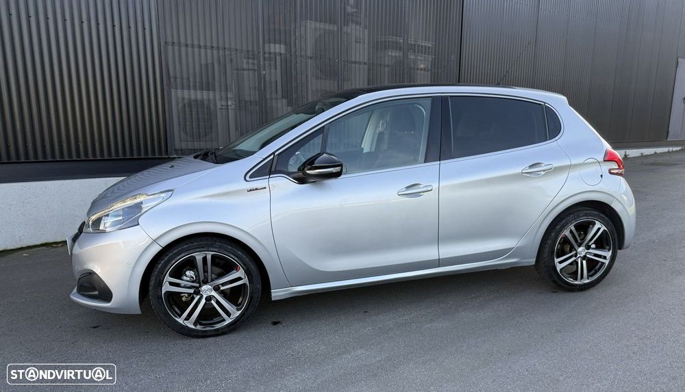 Peugeot 208 1.2 PureTech GT Line EAT6 - 2