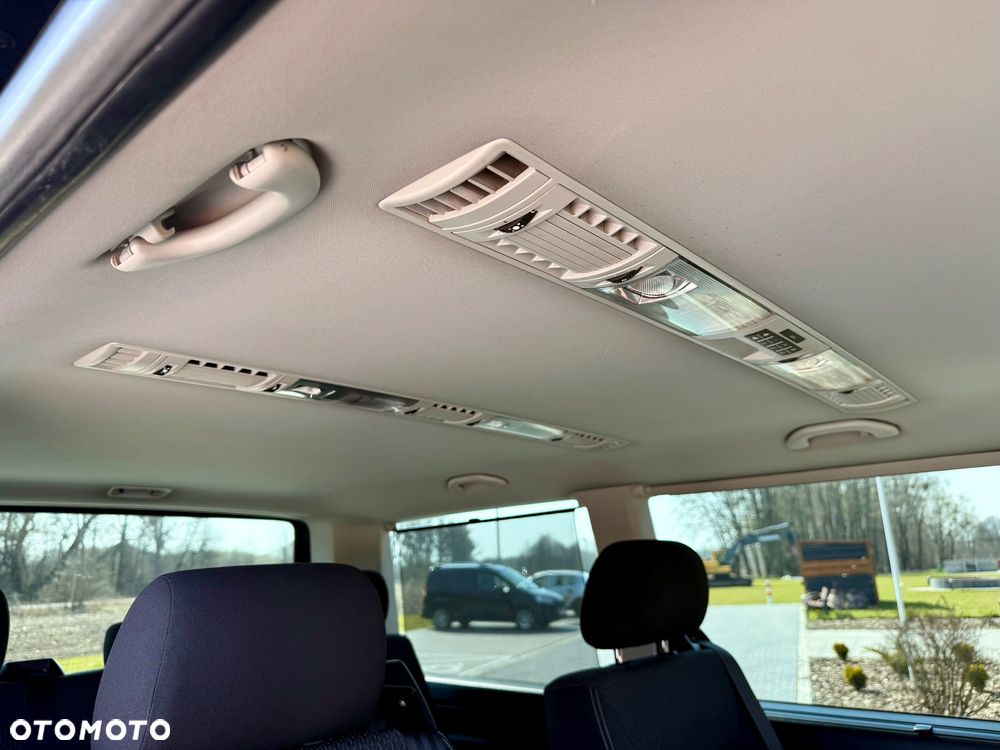 Volkswagen Multivan 2.0 TDI L1 Comfortline DSG - 24