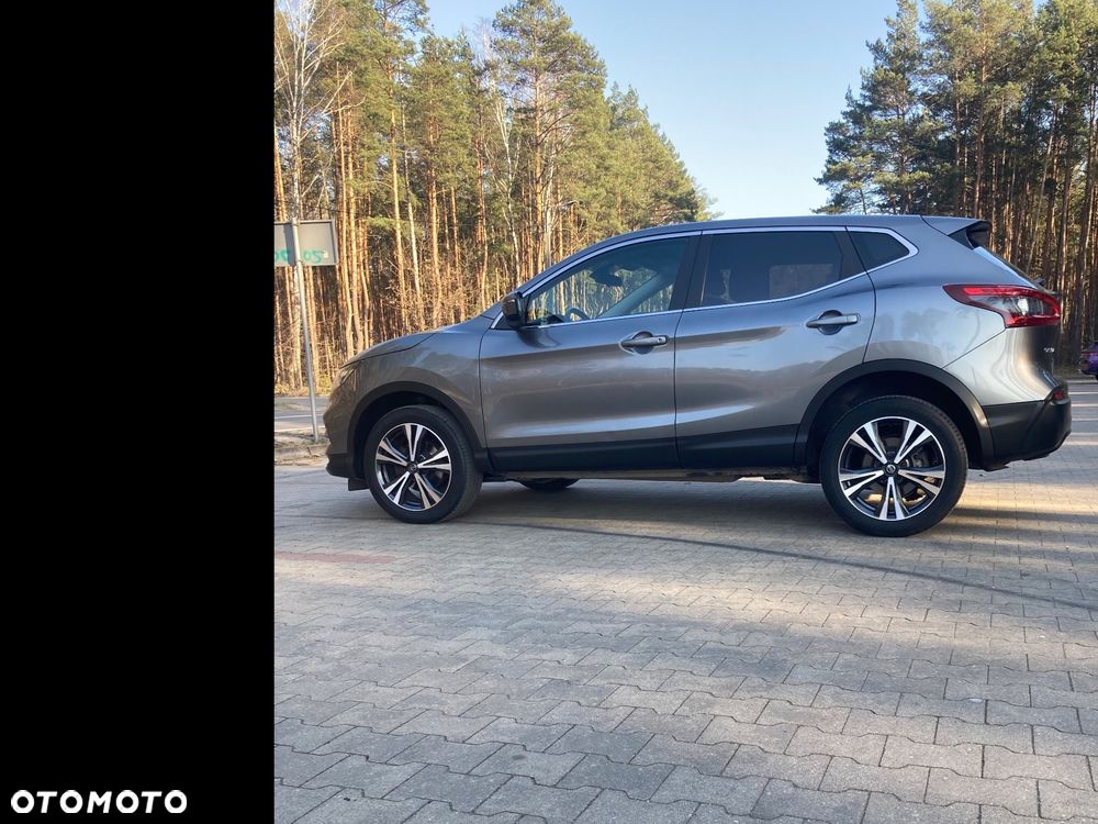 Nissan Qashqai 1.3 DIG-T ACENTA - 2