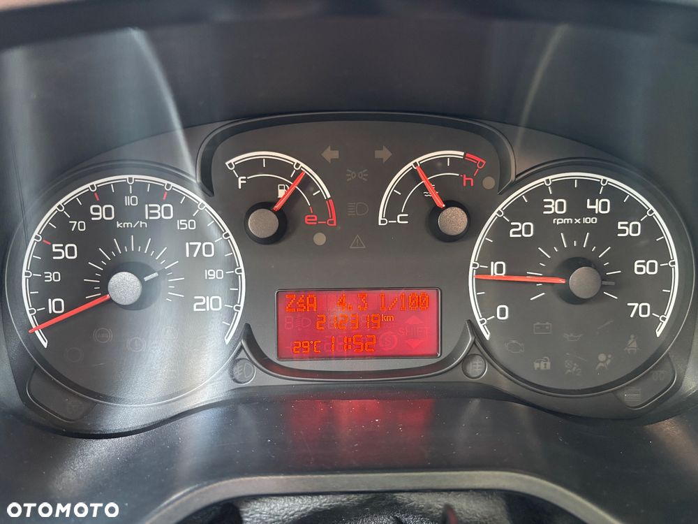Fiat Doblo - 21