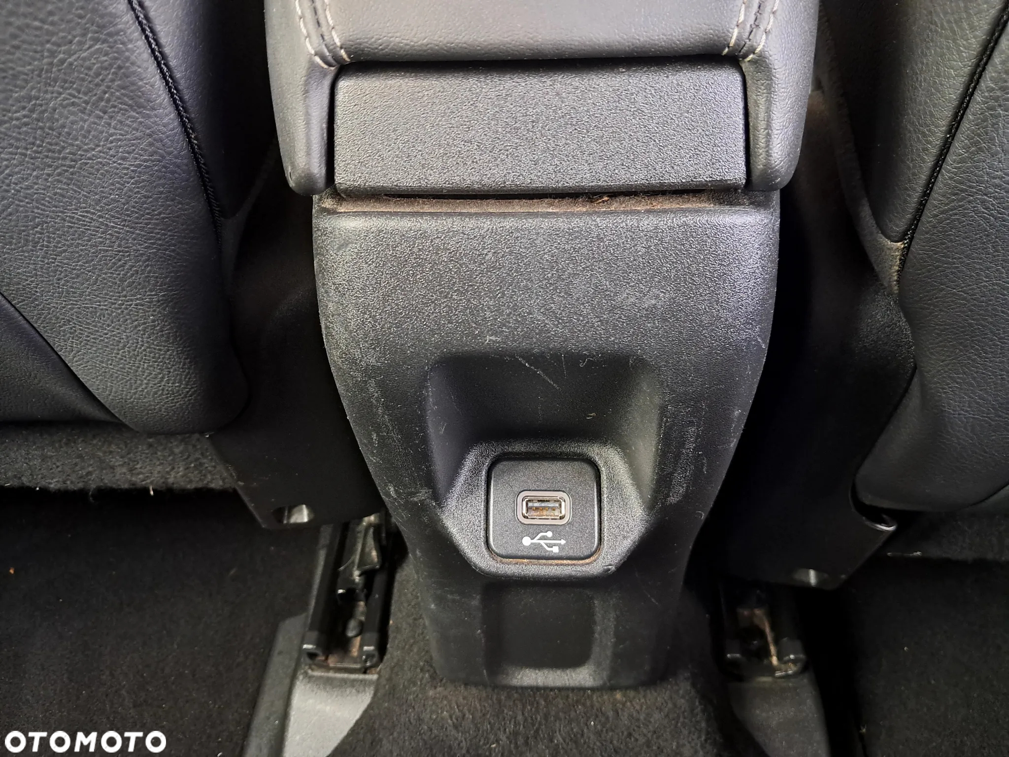 Jeep Renegade 1.4 MultiAir Limited FWD S&S - 32