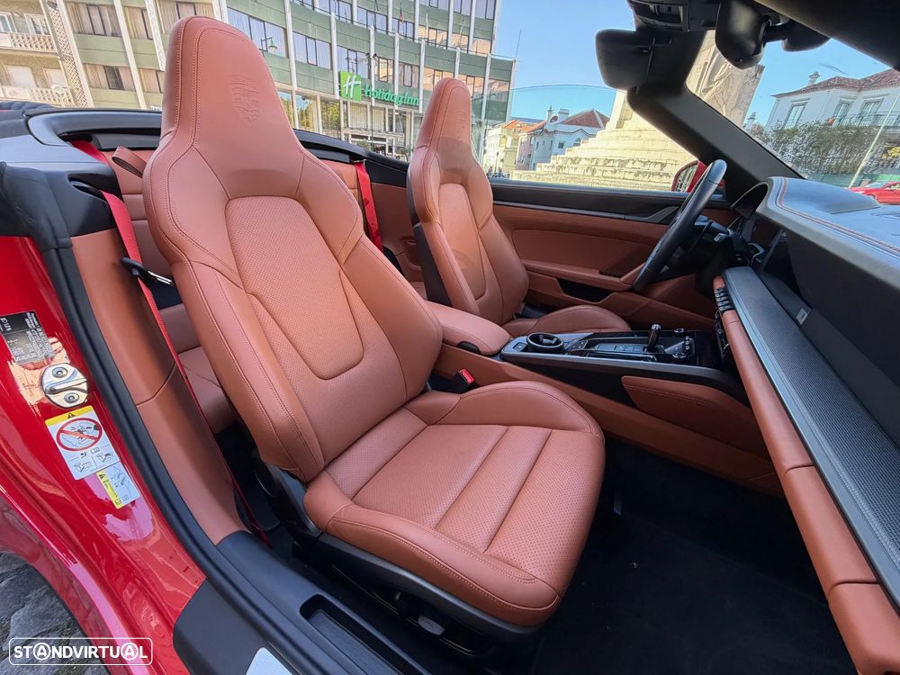 Porsche 911 (992) Carrera - 6