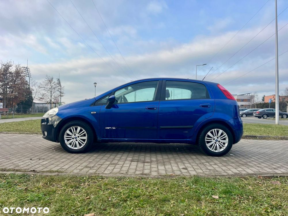 Fiat Grande Punto - 8