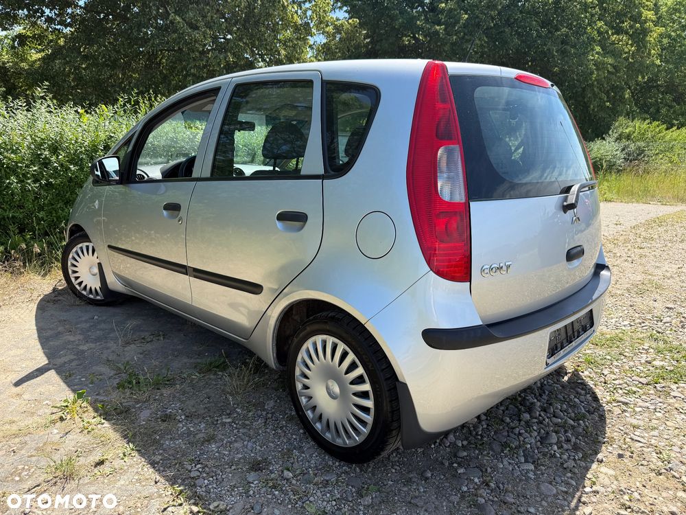 Mitsubishi Colt 1.1 - 4