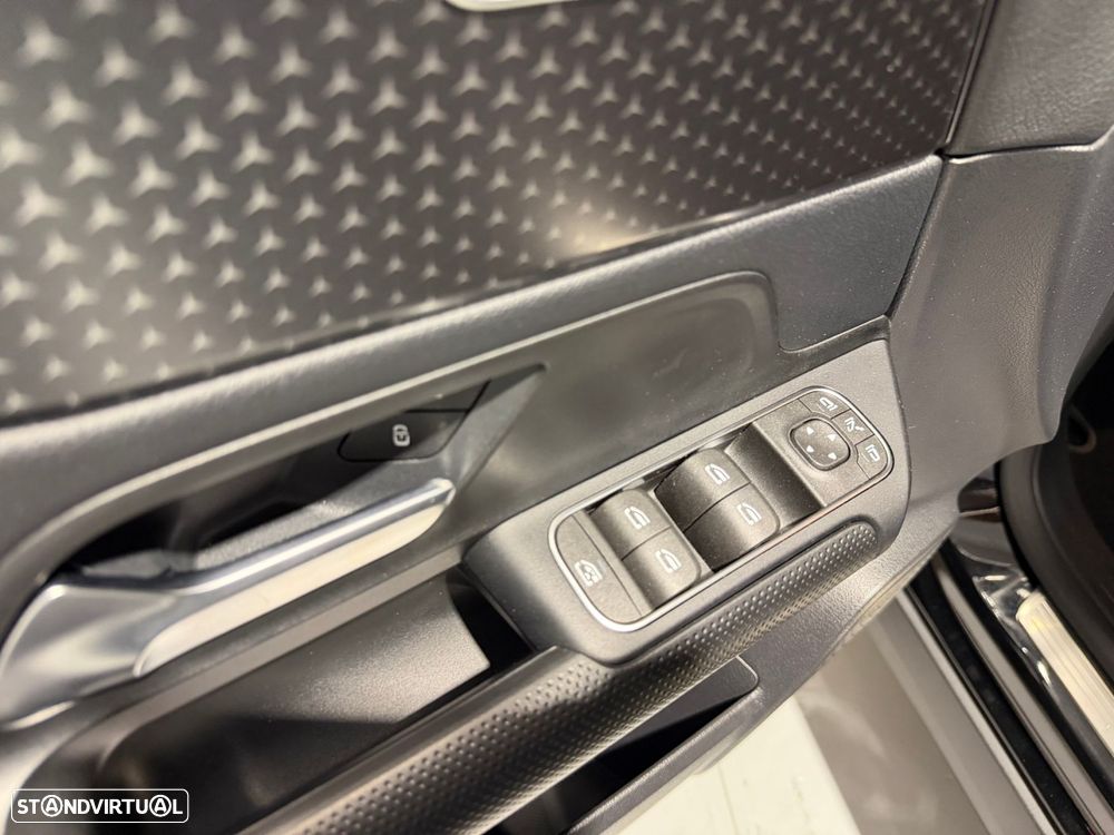 Mercedes-Benz GLA 180 7G-DCT Progressive - 19