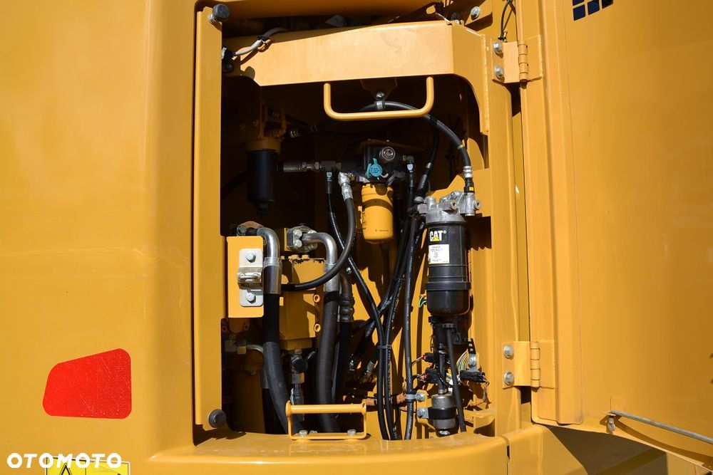 Caterpillar 325 FL - 16