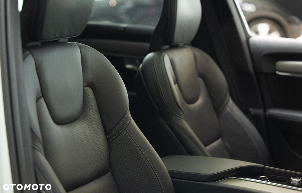 Volvo V90 Cross Country - 16