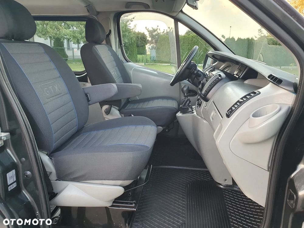 Renault TRAFIC - 12