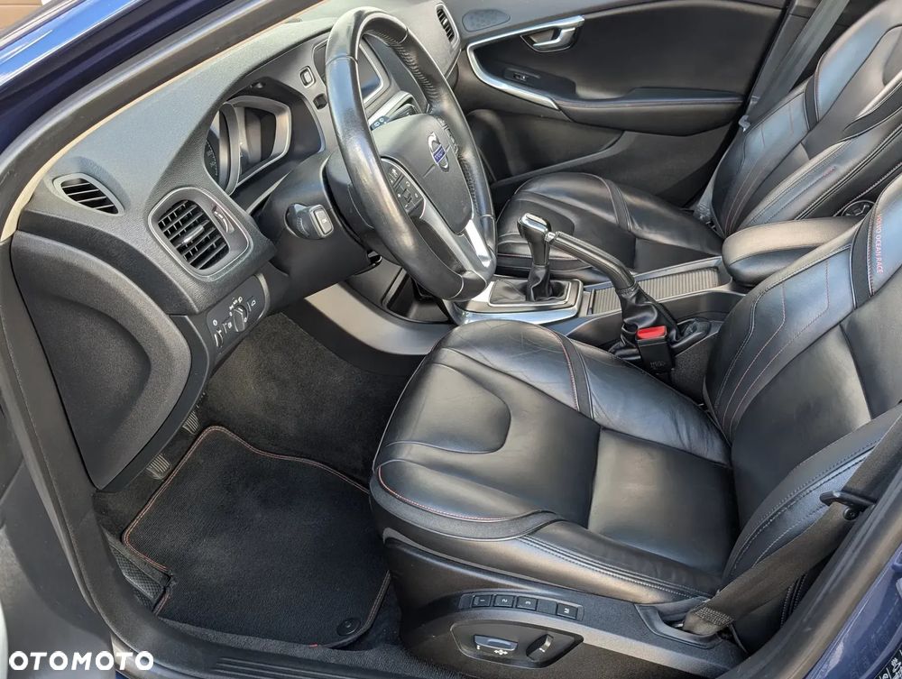 Volvo V40 D3 Drive-E Ocean Race - 18