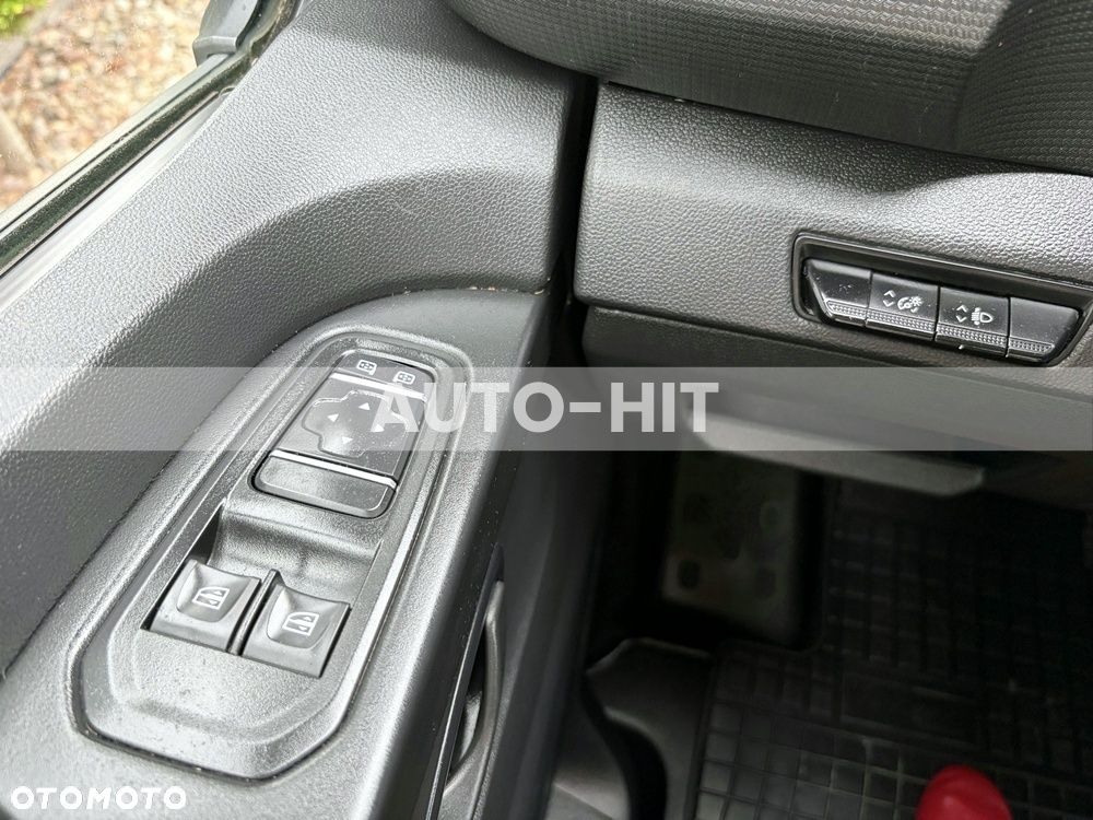 Renault Trafic - 25