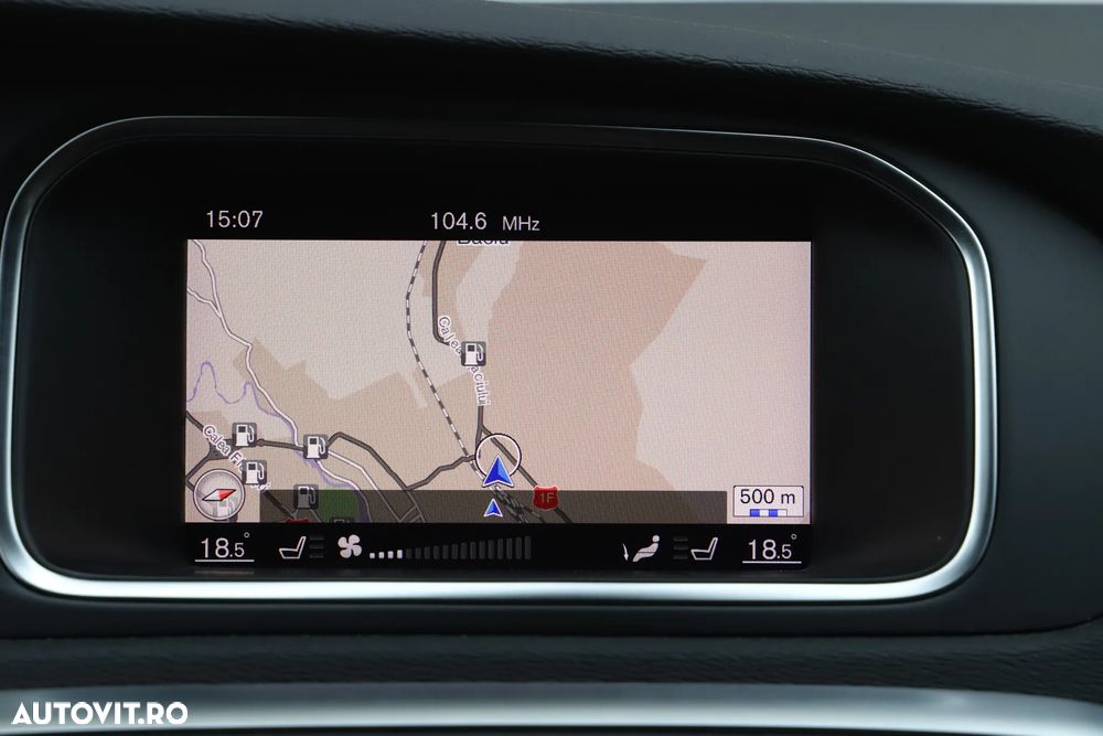 Volvo V40 D3 Geartronic RDesign - 13