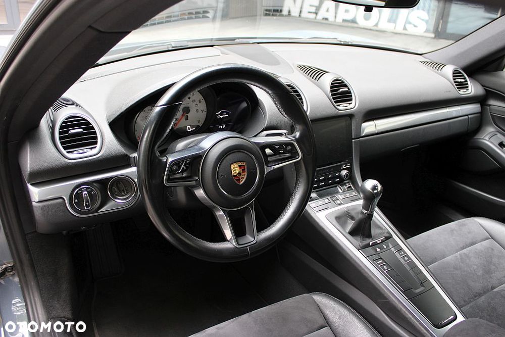 Porsche 718 Cayman Standard - 13