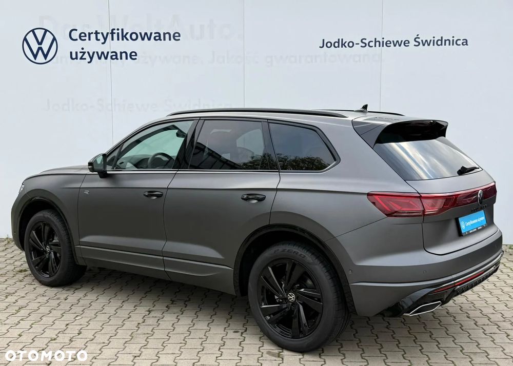 Volkswagen Touareg 3.0 V6 TDI 4Motion R-Line - 4