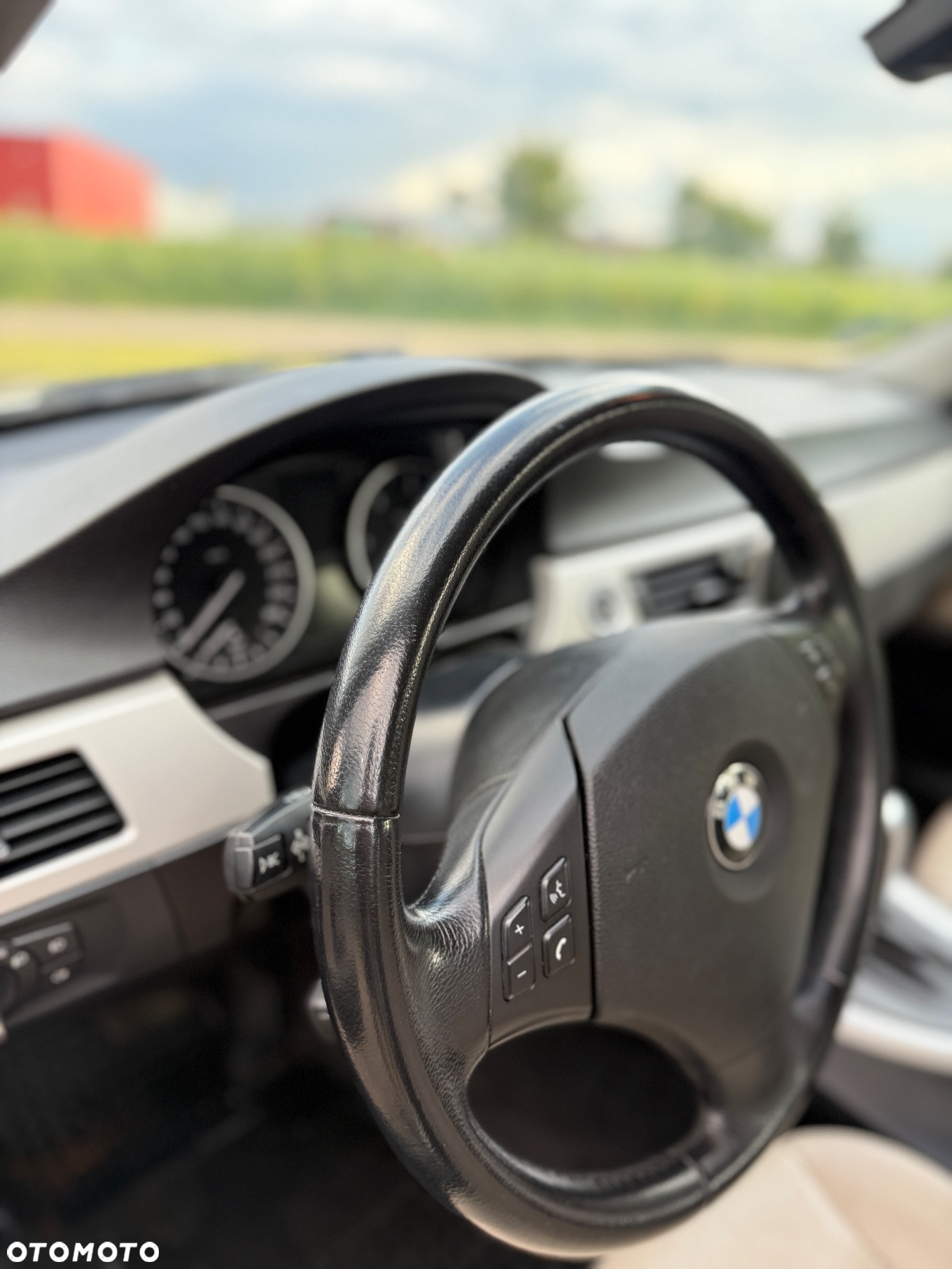BMW Seria 3 320d DPF Touring - 14