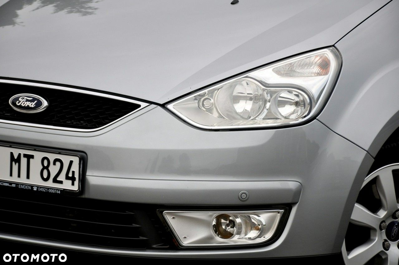 Ford Galaxy - 12
