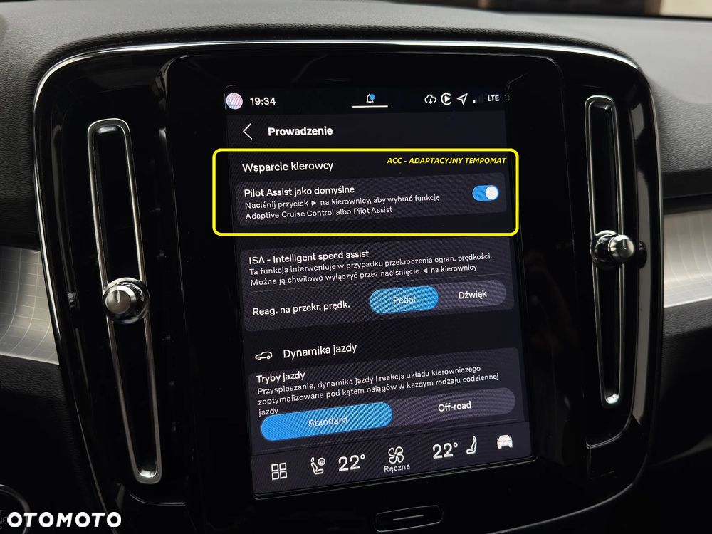 Volvo XC 40 B3 B DKG Plus Dark - 35