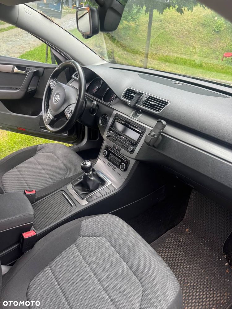 Volkswagen Passat - 7
