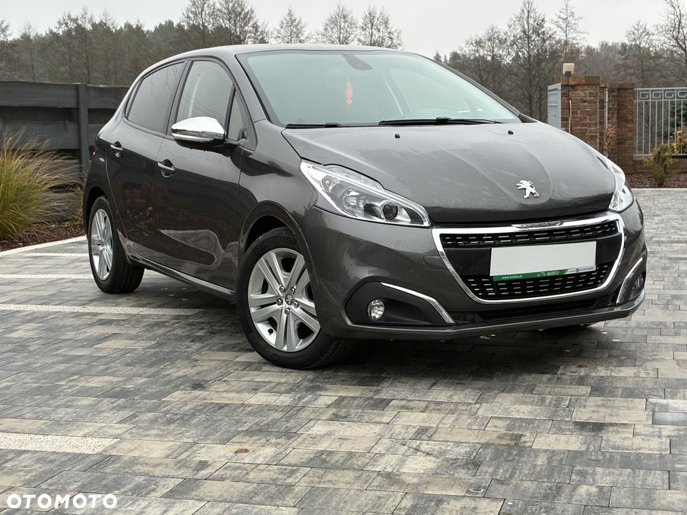 Peugeot 208 - 3
