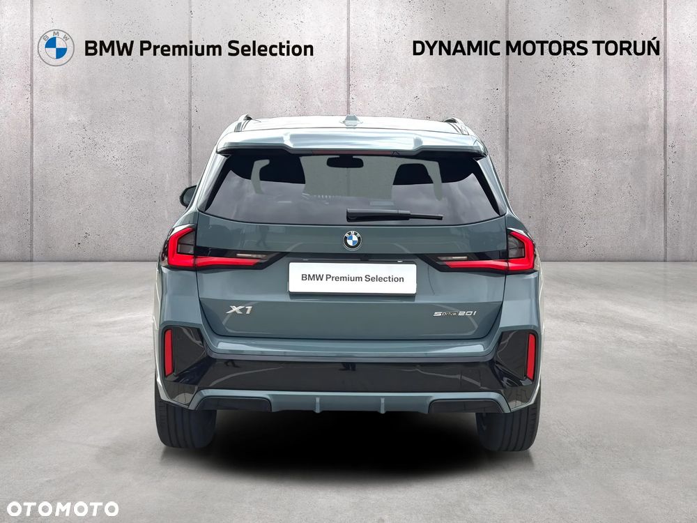 BMW X1 sDrive20i mHEV - 9