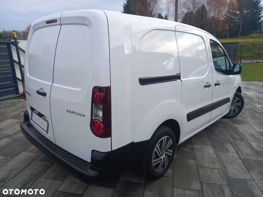 Peugeot Partner 1.6HDI 3-osob 2018 L2 Long VAT-23% Salon PL Klima Tempomat Długi - 3