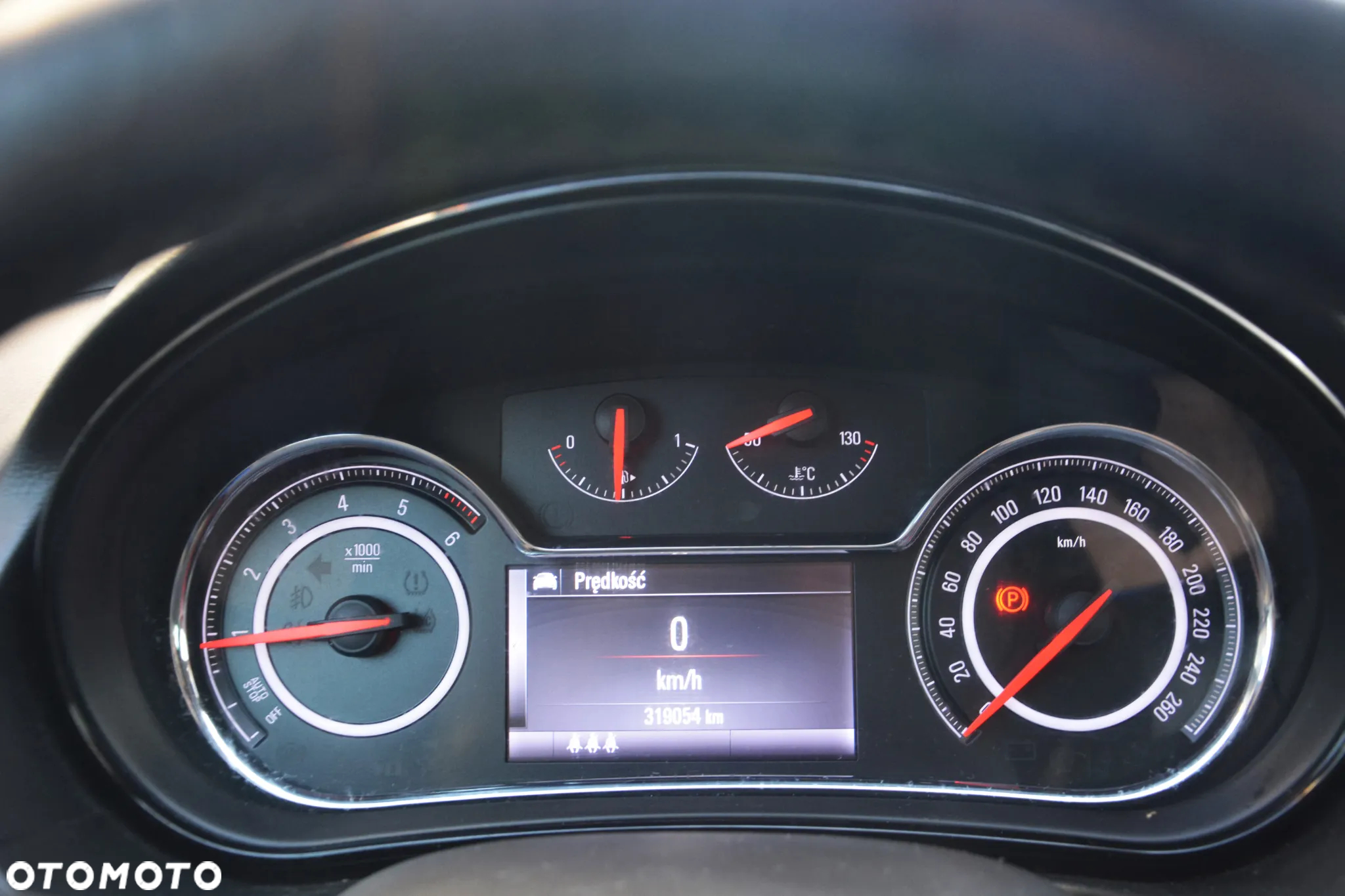 Opel Insignia - 36
