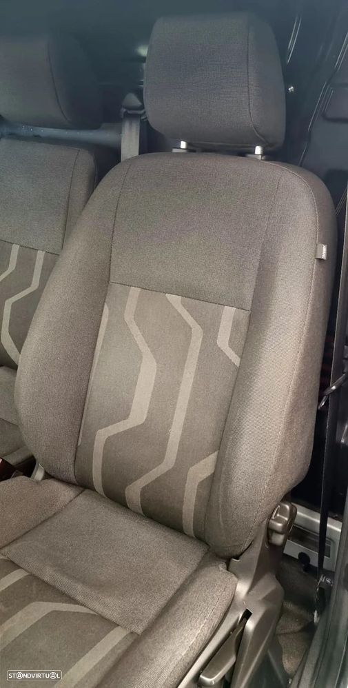 Ford Transit Connect L2 3 Lugares - 19