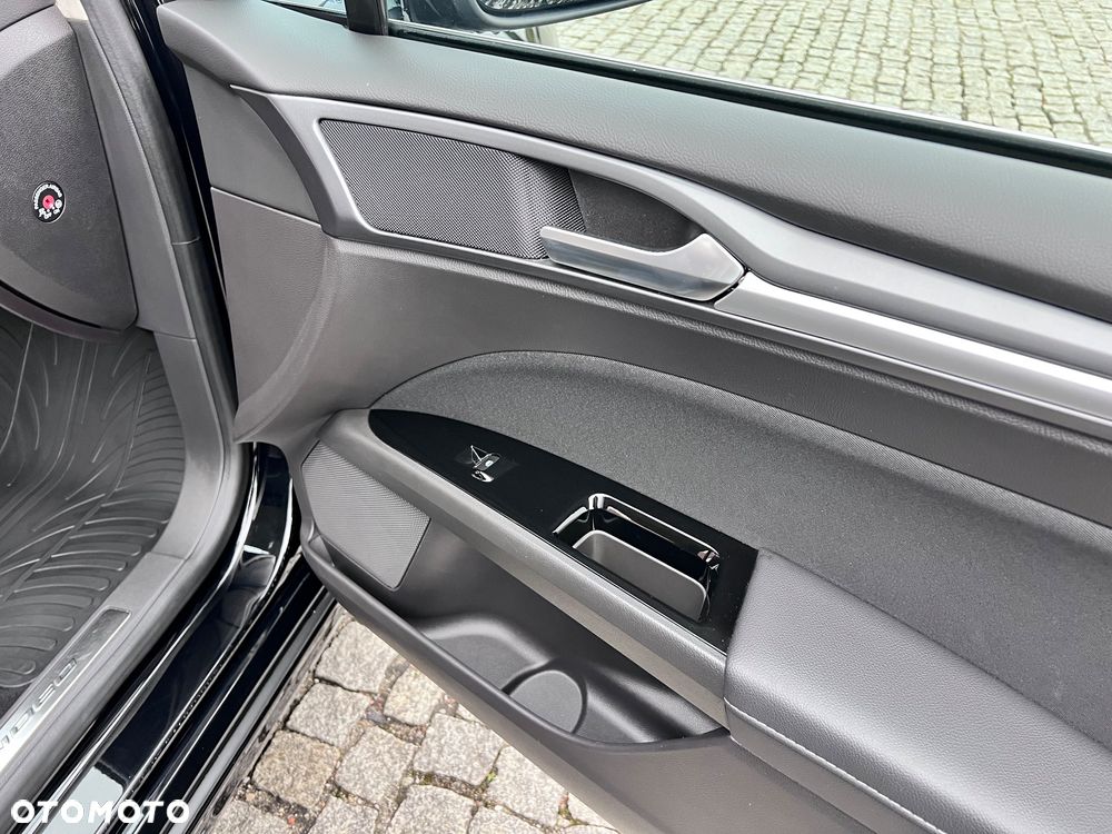 Ford Mondeo - 24