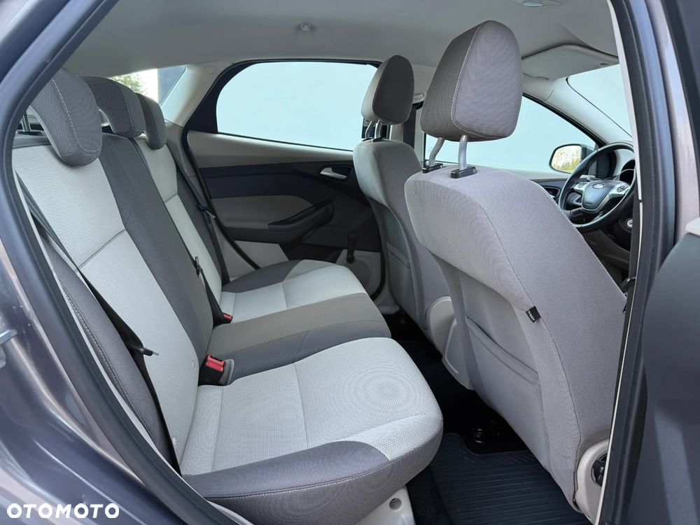 Ford Focus - 31