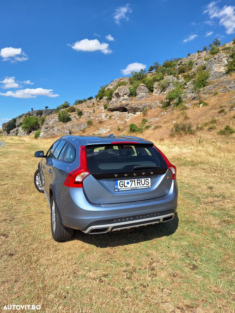 Volvo V60 D3 Summum - 4
