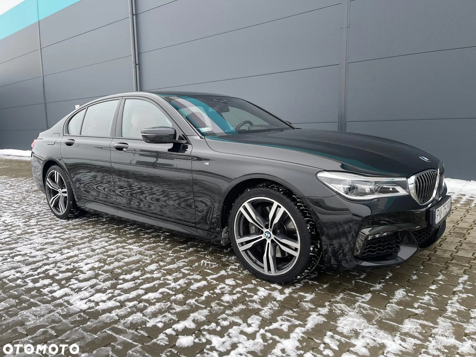 BMW Seria 7 750i xDrive - 24