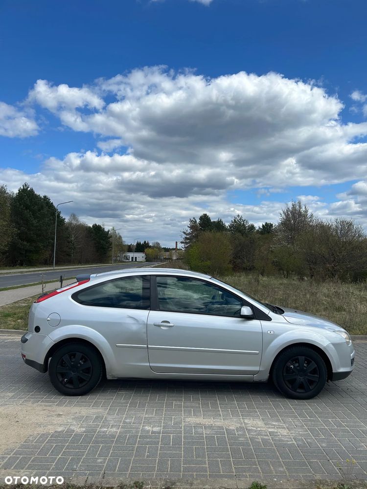 Ford Focus 1.6 16V Trend - 6