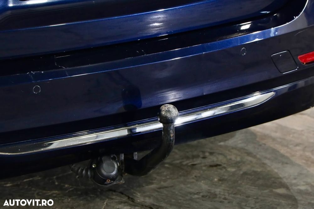 BMW Seria 3 320d Efficient Dynamics Edition - 32