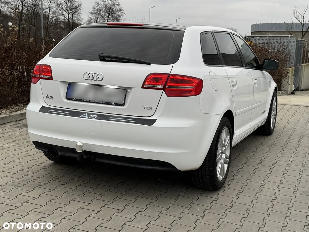 Audi A3 Sportback 1.6 TDI Attraction - 4