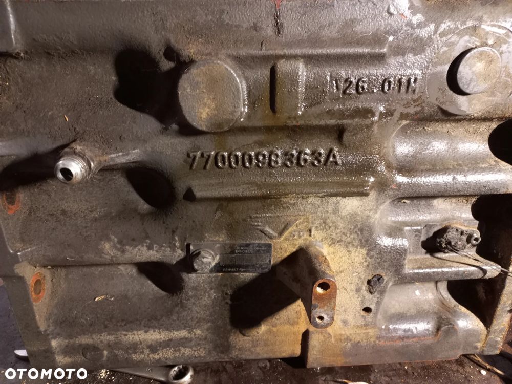 Skrzynia biegów Renault celtis 446,456 claas Axos 7700098363 A,7700096524 .7700059862 koło rewersu,półbieg,wałek,z22,z32,7700015588,widełki,synchronizator,przesówka,pierścień,widełki 1,2,3,4,5 bieg, zespół kół zębatych ceres,ergos,cergos,wom,atak,układ planetarny. - 7