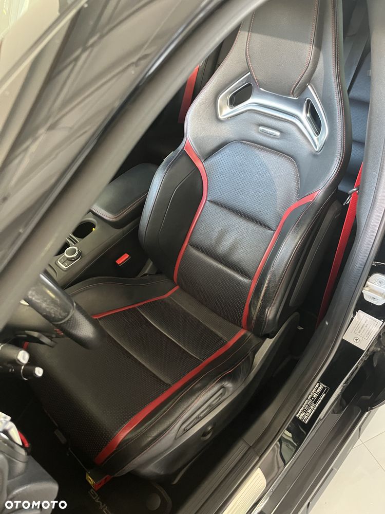 Mercedes-Benz GLA 45 AMG 4-Matic - 15