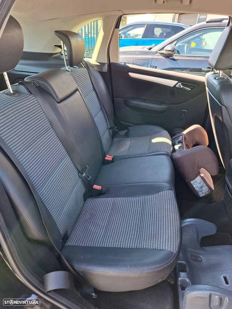 Mercedes-Benz B 150 BlueEFFICIENCY - 4