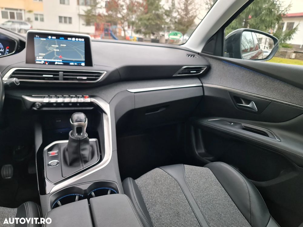 Peugeot 3008 BlueHDi 130 Stop & Start Allure Pack - 18