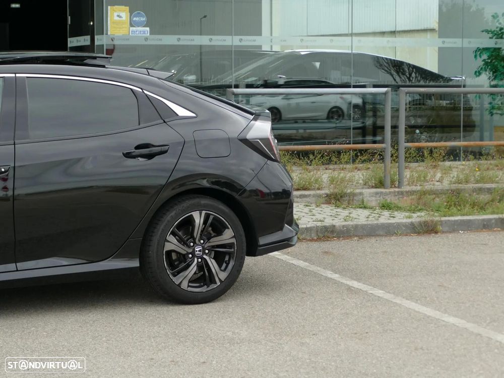 Honda Civic 1.6 i-DTEC Executive Premium 9AT - 17