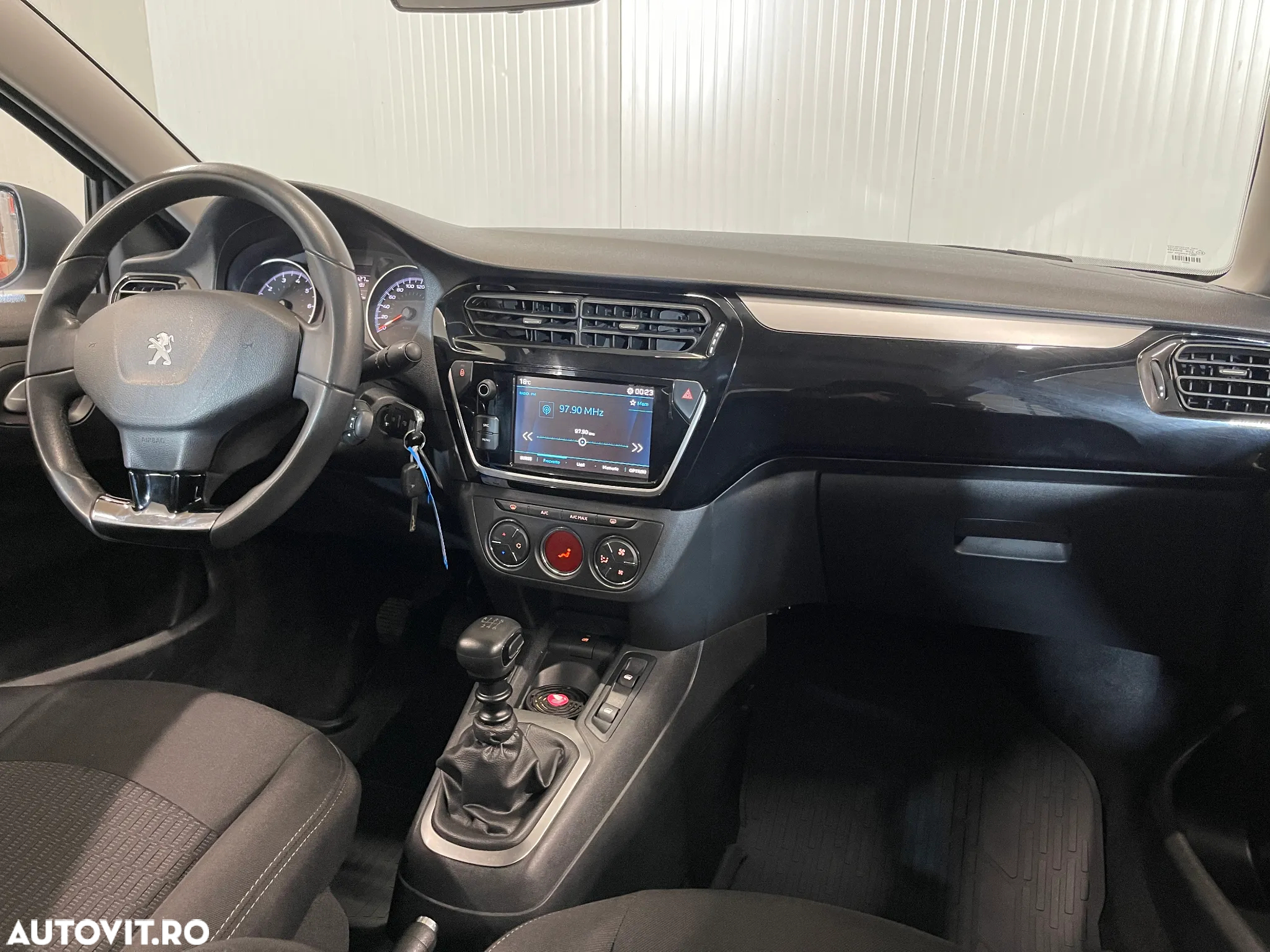 Peugeot 301 1.5 BlueHDI FAP Allure - 8