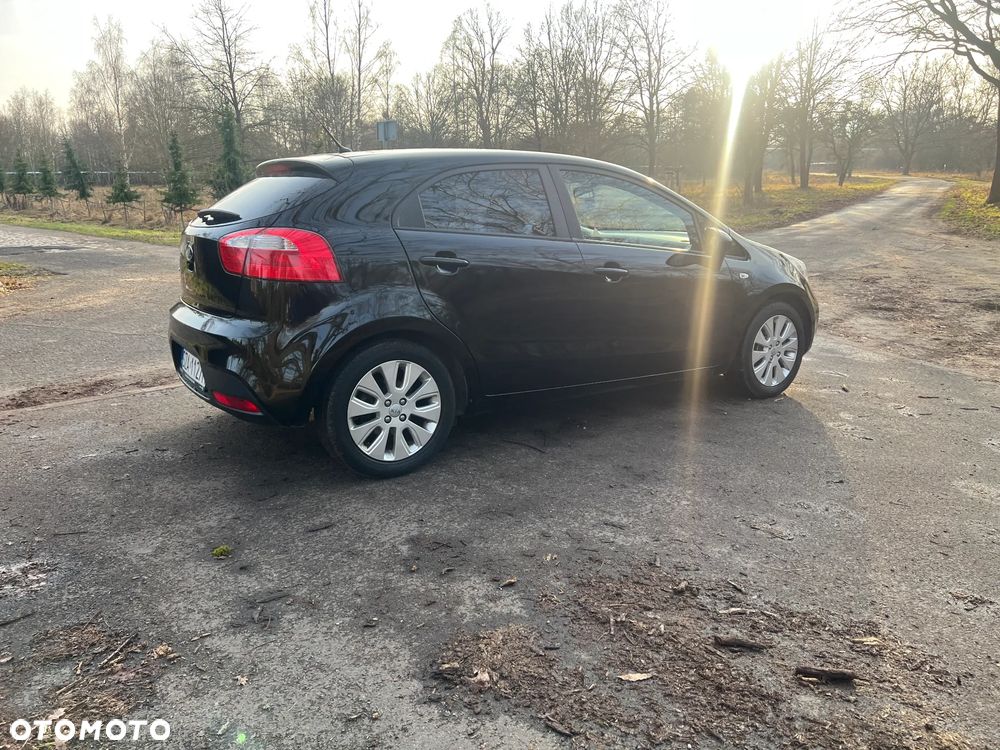 Kia Rio 1.2 Attract - 7