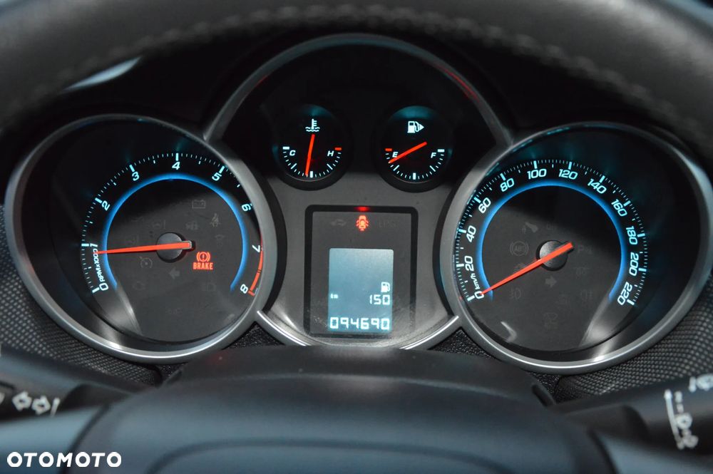 Chevrolet Cruze 1.8 LT+ - 24