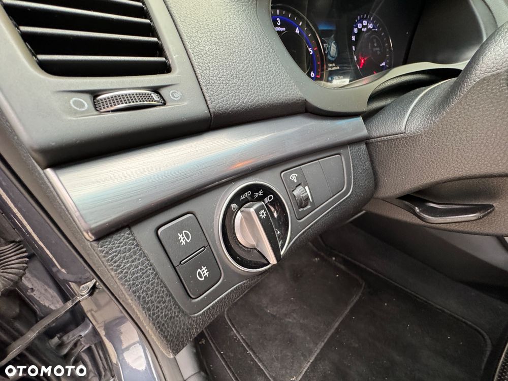 Hyundai i40 1.7 CRDi Premium - 19