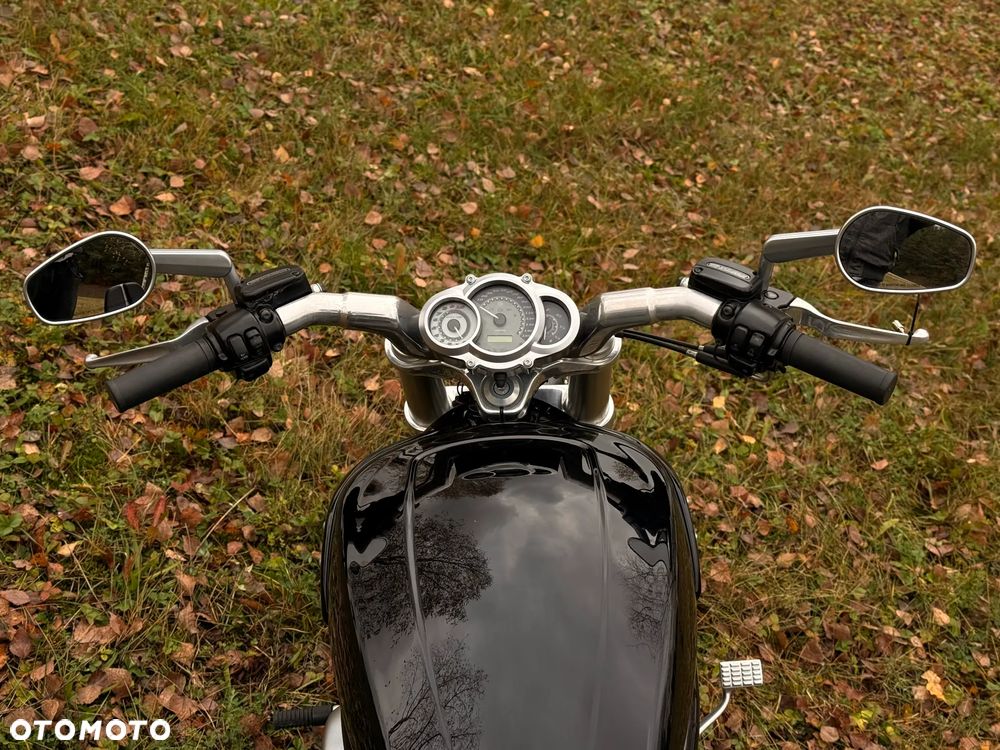 Harley-Davidson V-Rod Muscle - 29