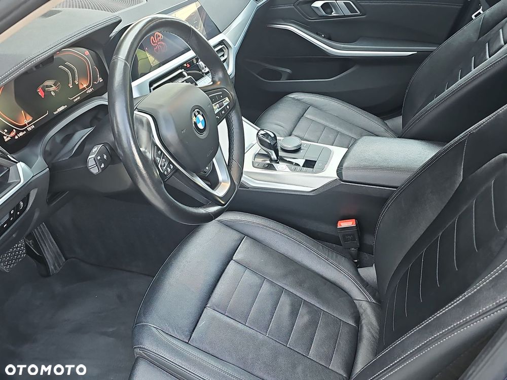 BMW Seria 3 320d Luxury Line - 10