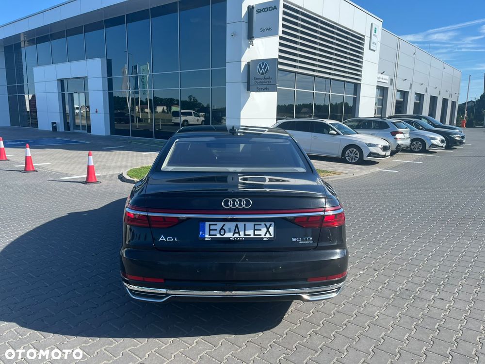Audi A8 - 6
