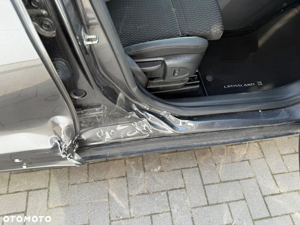Opel Crossland X - 12