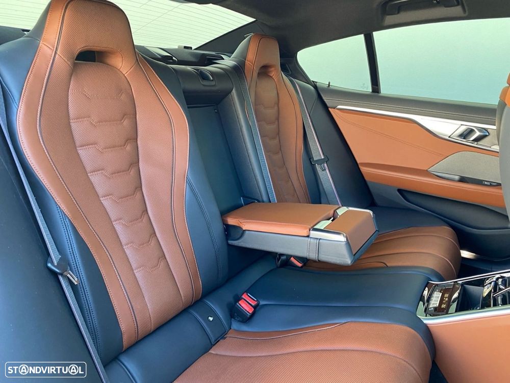 BMW 840 Gran Coupé d xDrive Pack M - 26