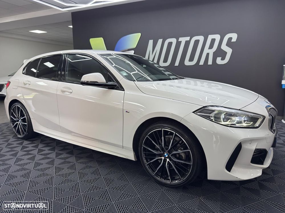 BMW 116 d Pack Desportivo M Auto - 1