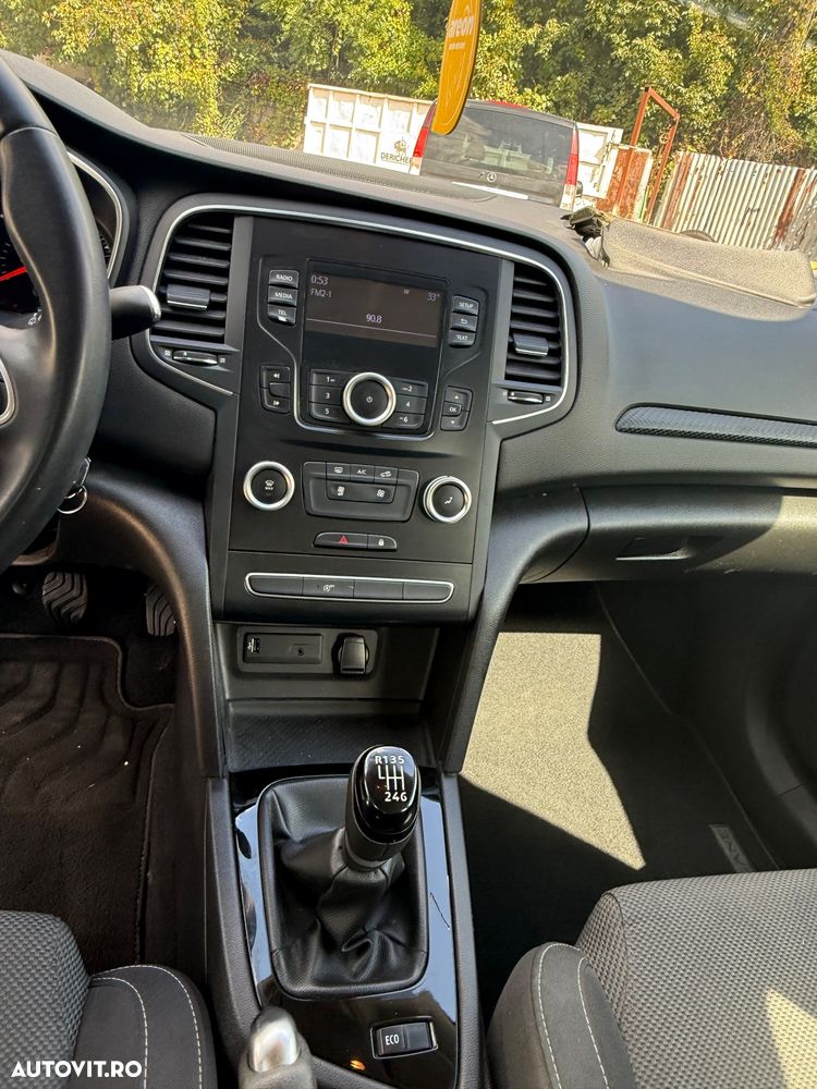 Renault Megane - 11